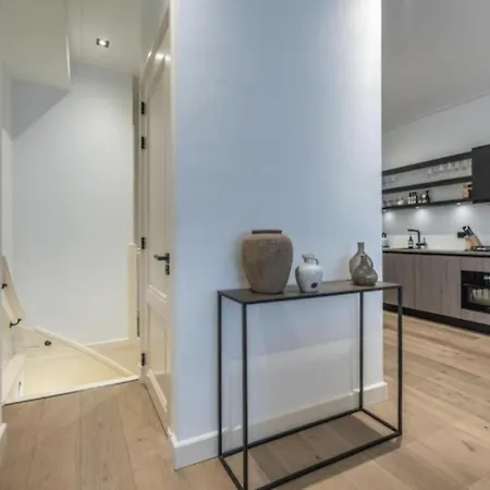 2br With Views Near Rijksmuseum Ámsterdam